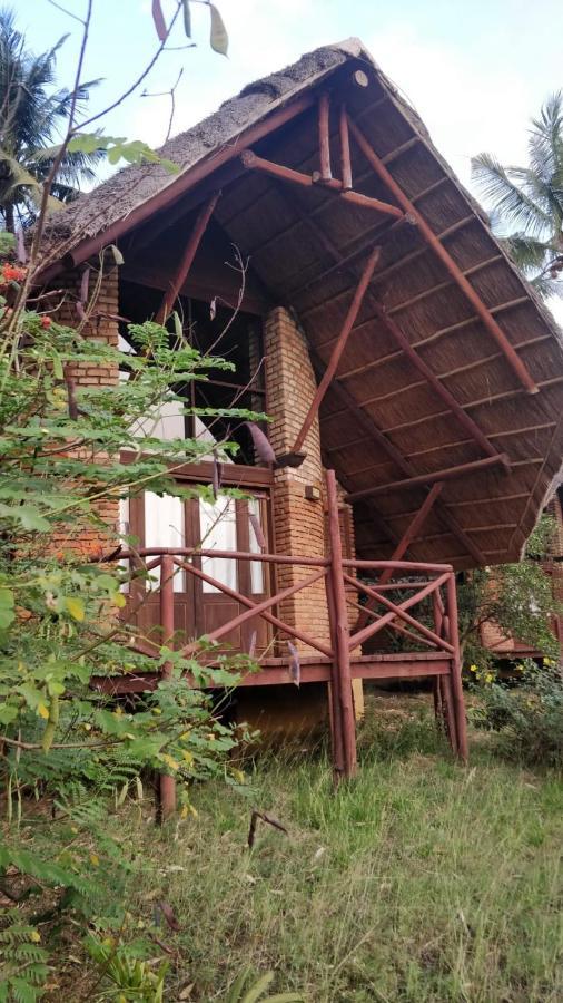 Simbamwenni Lodge And Camping Morogoro Exterior photo